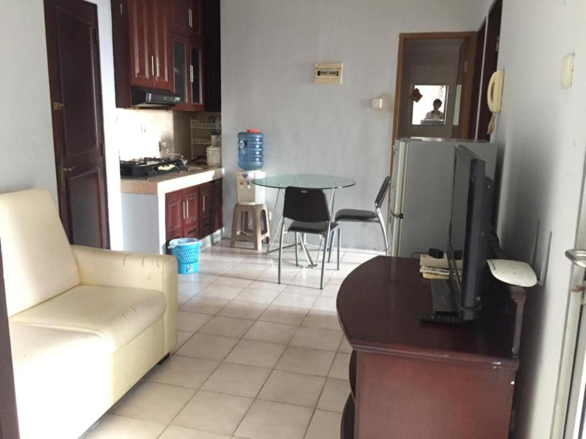 Rent House Center At Mediterania Gajah Mada Appartement Jakarta